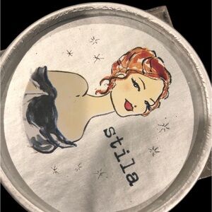 Stila Eyeshadow with Artistic Black and Cream Design cover